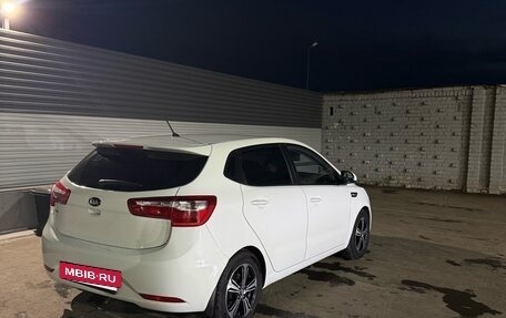 KIA Rio III рестайлинг, 2014 год, 700 000 рублей, 2 фотография