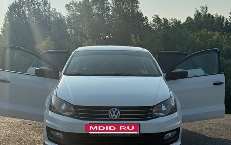 Volkswagen Polo VI (EU Market), 2015 год, 1 160 000 рублей, 24 фотография
