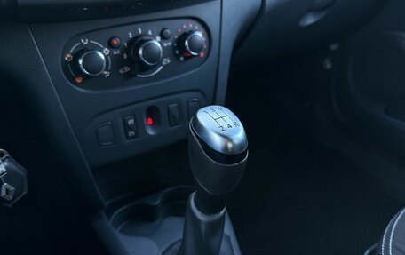 Renault Logan II, 2021 год, 1 260 000 рублей, 19 фотография
