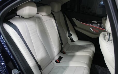 Mercedes-Benz E-Класс, 2017 год, 4 250 000 рублей, 26 фотография