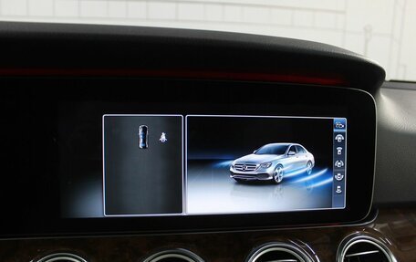 Mercedes-Benz E-Класс, 2017 год, 4 250 000 рублей, 19 фотография