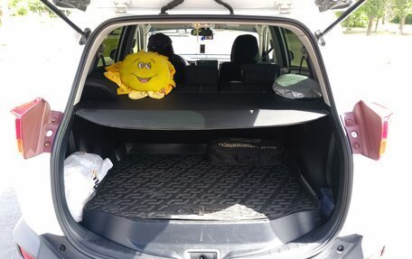 Toyota RAV4, 2013 год, 1 800 000 рублей, 10 фотография
