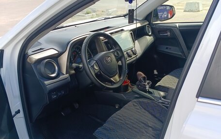 Toyota RAV4, 2013 год, 1 800 000 рублей, 13 фотография