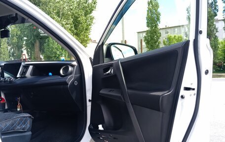 Toyota RAV4, 2013 год, 1 800 000 рублей, 17 фотография