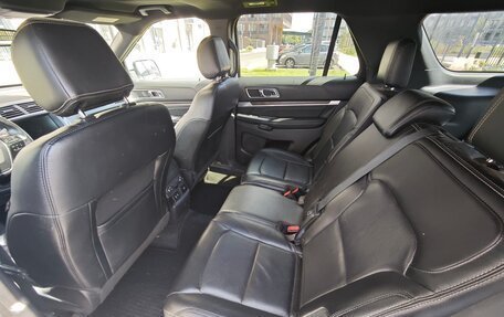 Ford Explorer VI, 2016 год, 2 600 000 рублей, 12 фотография