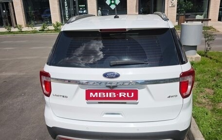 Ford Explorer VI, 2016 год, 2 600 000 рублей, 7 фотография