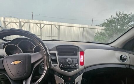 Chevrolet Cruze II, 2011 год, 598 000 рублей, 9 фотография