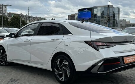 Hyundai Elantra, 2023 год, 2 080 000 рублей, 6 фотография