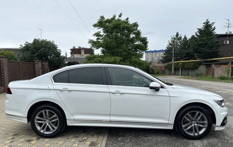 Volkswagen Passat B8 рестайлинг, 2018 год, 2 390 000 рублей, 3 фотография