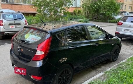 Hyundai Solaris II рестайлинг, 2011 год, 680 000 рублей, 3 фотография