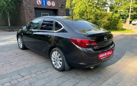 Opel Astra J, 2014 год, 1 300 000 рублей, 3 фотография