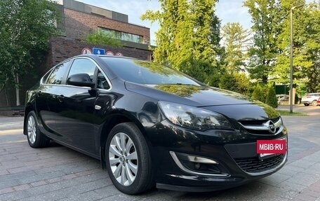 Opel Astra J, 2014 год, 1 300 000 рублей, 11 фотография