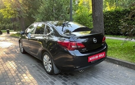 Opel Astra J, 2014 год, 1 300 000 рублей, 18 фотография