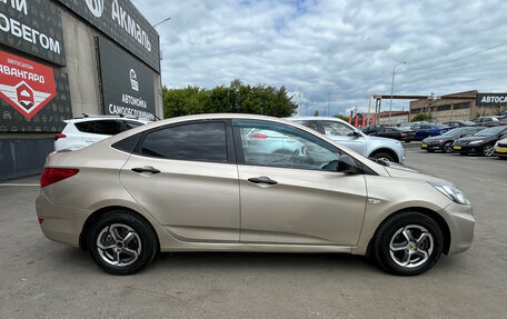 Hyundai Solaris II рестайлинг, 2013 год, 770 000 рублей, 8 фотография