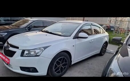 Chevrolet Cruze II, 2010 год, 495 000 рублей, 2 фотография