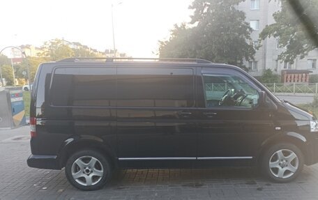 Volkswagen Caravelle T5, 2008 год, 1 550 000 рублей, 1 фотография