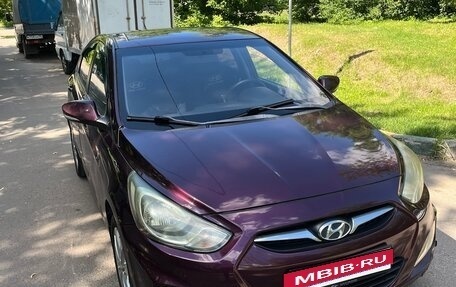 Hyundai Solaris II рестайлинг, 2012 год, 580 000 рублей, 2 фотография