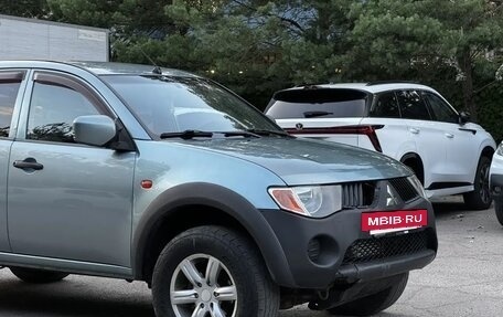 Mitsubishi L200 IV рестайлинг, 2007 год, 855 000 рублей, 4 фотография