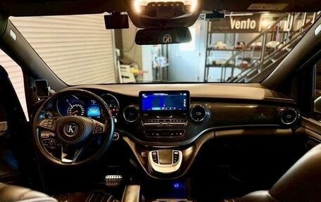Mercedes-Benz V-Класс, 2022 год, 13 500 000 рублей, 3 фотография