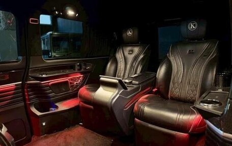Mercedes-Benz V-Класс, 2022 год, 13 500 000 рублей, 16 фотография