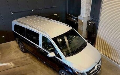 Mercedes-Benz V-Класс, 2022 год, 13 500 000 рублей, 40 фотография