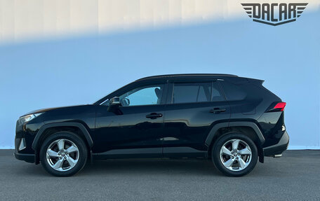 Toyota RAV4, 2021 год, 3 050 000 рублей, 4 фотография