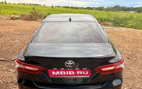 Toyota Camry, 2020 год, 3 350 000 рублей, 4 фотография