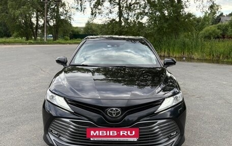 Toyota Camry, 2020 год, 2 860 000 рублей, 2 фотография