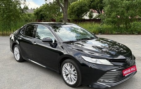 Toyota Camry, 2020 год, 2 860 000 рублей, 3 фотография
