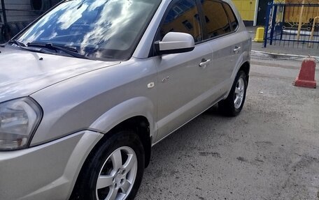 Hyundai Tucson III, 2007 год, 770 000 рублей, 3 фотография