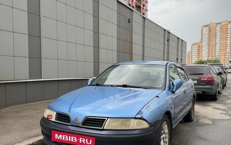 Mitsubishi Carisma I, 2001 год, 90 000 рублей, 3 фотография