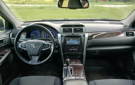 Toyota Camry, 2017 год, 2 180 000 рублей, 6 фотография