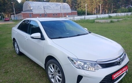 Toyota Camry, 2017 год, 2 180 000 рублей, 4 фотография