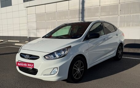 Hyundai Solaris II рестайлинг, 2011 год, 829 000 рублей, 3 фотография