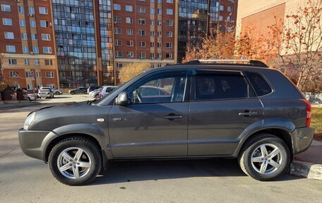 Hyundai Tucson III, 2008 год, 720 000 рублей, 2 фотография