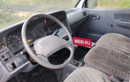 Toyota HiAce H100, 1990 год, 285 000 рублей, 3 фотография