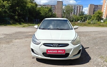 Hyundai Solaris II рестайлинг, 2014 год, 700 000 рублей, 2 фотография