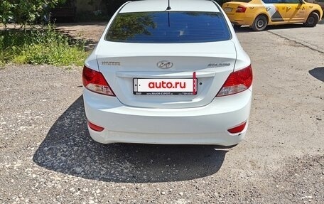 Hyundai Solaris II рестайлинг, 2014 год, 700 000 рублей, 5 фотография