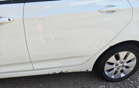 Hyundai Solaris II рестайлинг, 2014 год, 700 000 рублей, 11 фотография