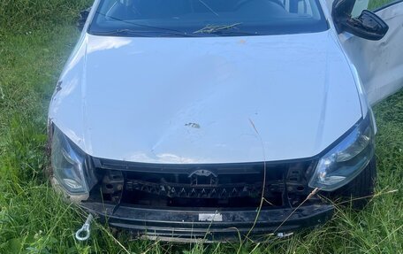 Volkswagen Polo VI (EU Market), 2017 год, 300 000 рублей, 4 фотография
