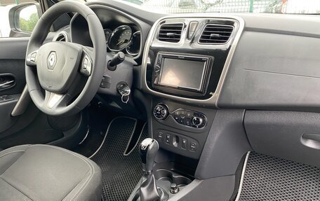 Renault Sandero II рестайлинг, 2016 год, 899 000 рублей, 20 фотография