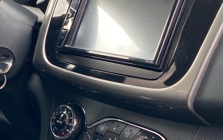 Renault Sandero II рестайлинг, 2016 год, 899 000 рублей, 18 фотография