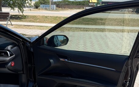 Toyota Camry, 2018 год, 2 700 000 рублей, 15 фотография