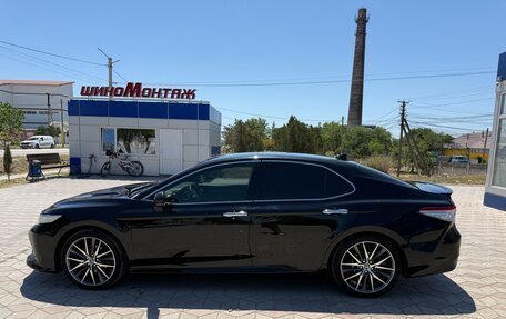 Toyota Camry, 2018 год, 2 700 000 рублей, 8 фотография