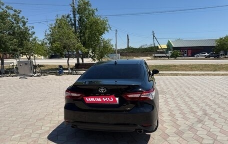 Toyota Camry, 2018 год, 2 700 000 рублей, 6 фотография