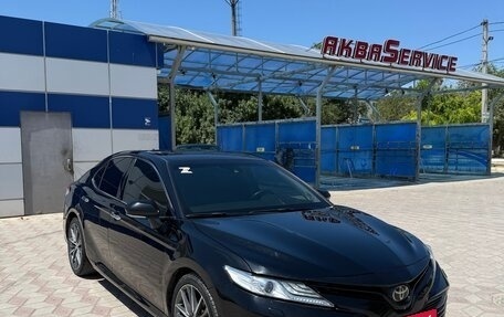 Toyota Camry, 2018 год, 2 700 000 рублей, 3 фотография