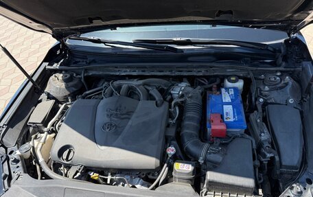 Toyota Camry, 2018 год, 2 700 000 рублей, 28 фотография