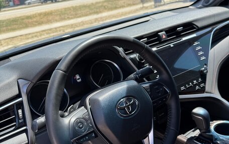 Toyota Camry, 2018 год, 2 700 000 рублей, 27 фотография