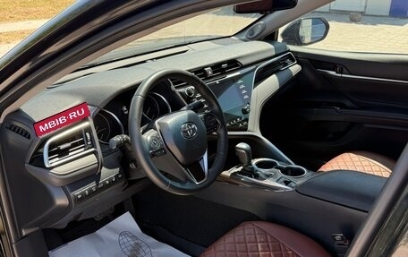 Toyota Camry, 2018 год, 2 700 000 рублей, 21 фотография
