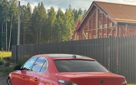BMW 5 серия, 2004 год, 900 000 рублей, 2 фотография